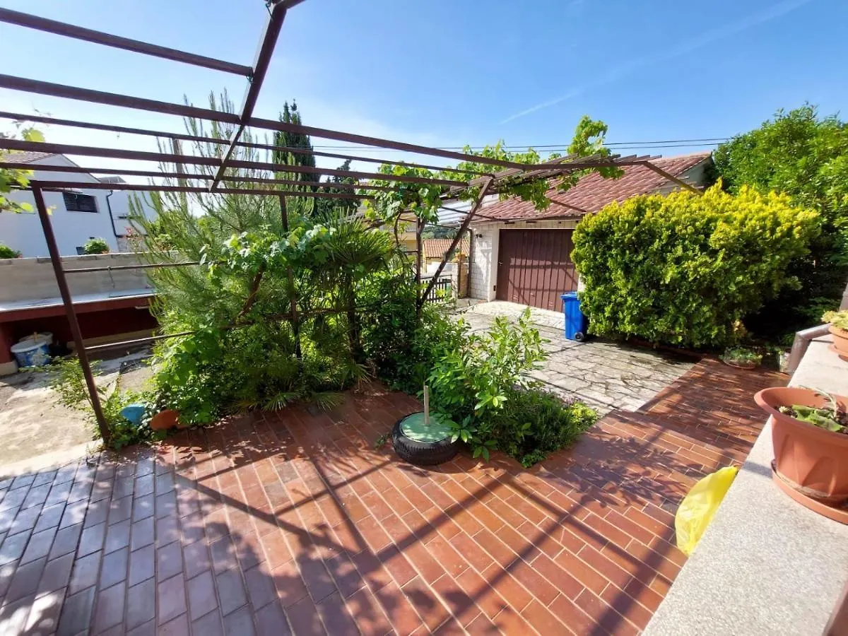 Apartment Garden Premantura